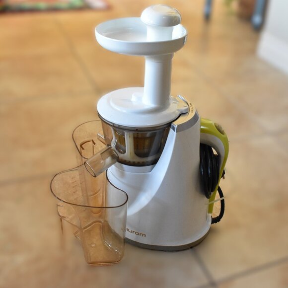 HUROM Slow Juicer HU 100 Ultem - Picture 2 of 4